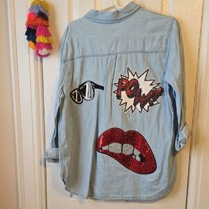 NWOT Women's Custom Button Down Shirt With Sequin Patches Lips / Sunglasses
